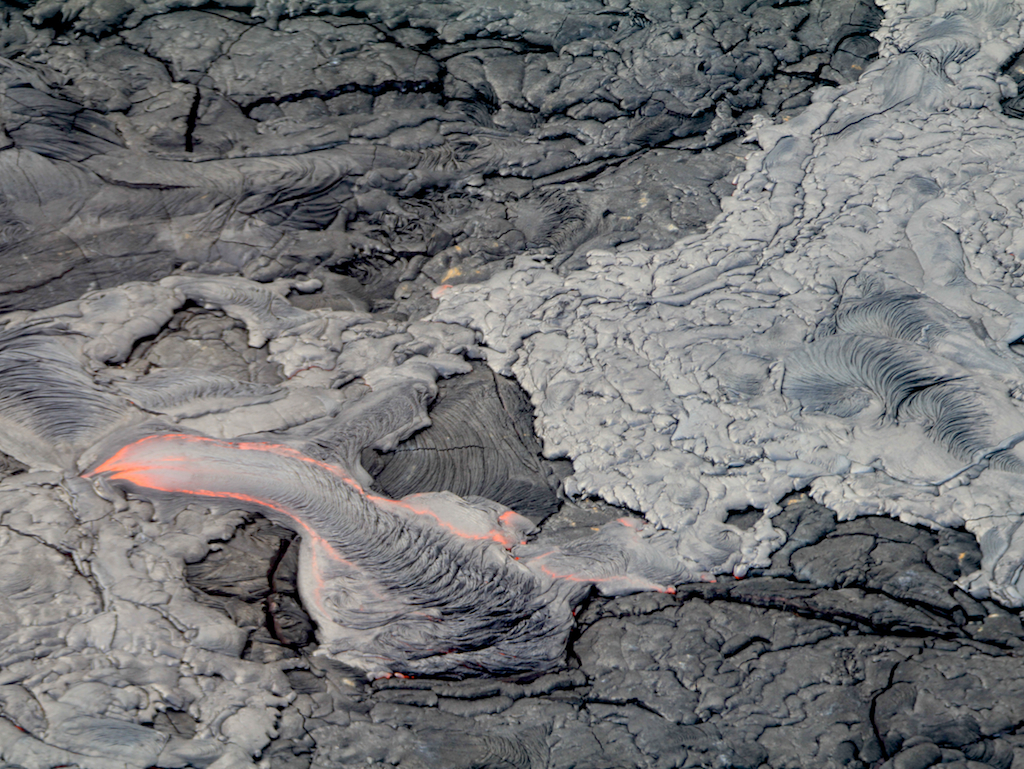 Passeio de Helicóptero no Hawaii: Lava do vulcão Kilauea visto do alto