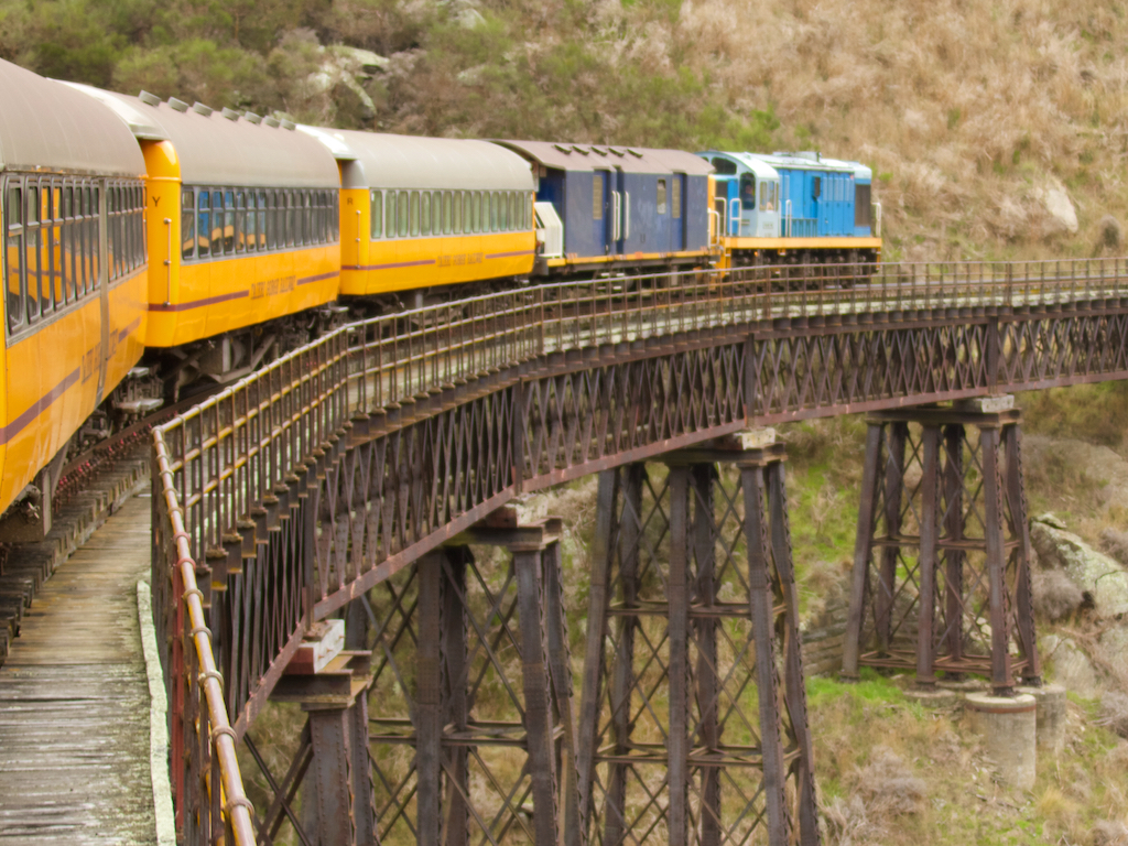 Trem na Nova Zelândia