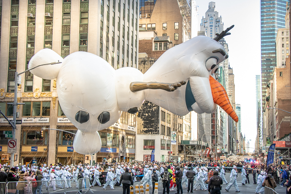 Olaf na Macys Thanksgiving Parade em Nova York
